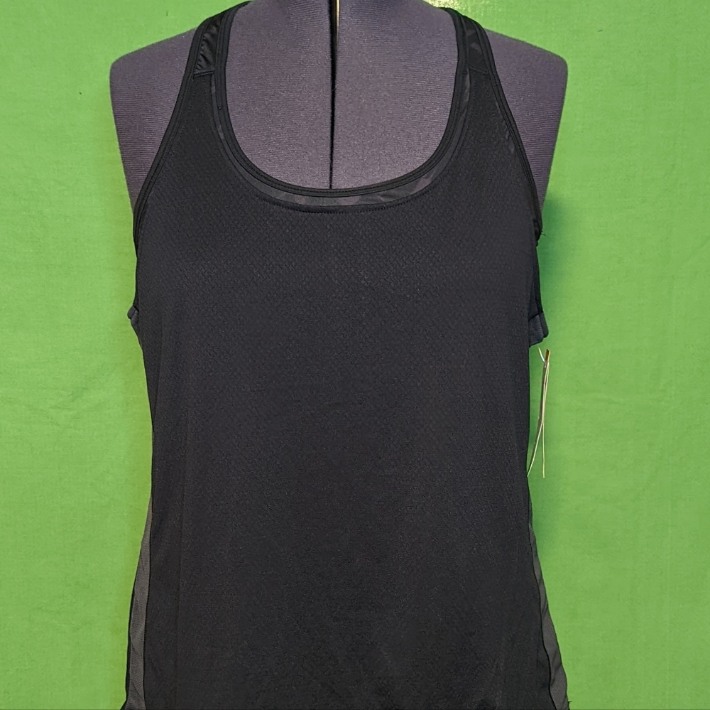 🟠3/$15 - NWT Champion Duo Dry Max Workout Tank Top with Built In Sports Bra